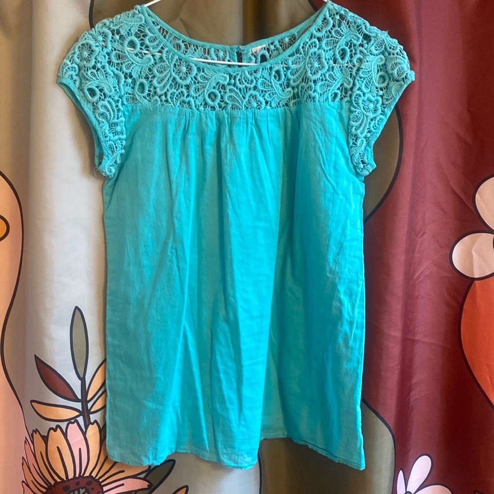 GAP lace doily top